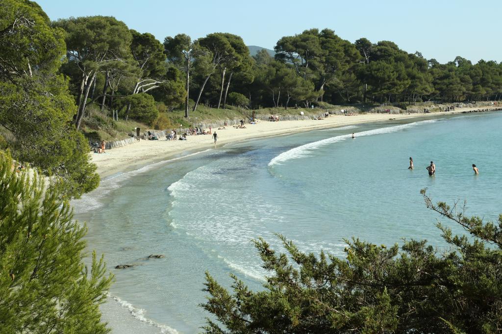 Location Corsica Apartment Cavalaire-sur-Mer Exterior photo